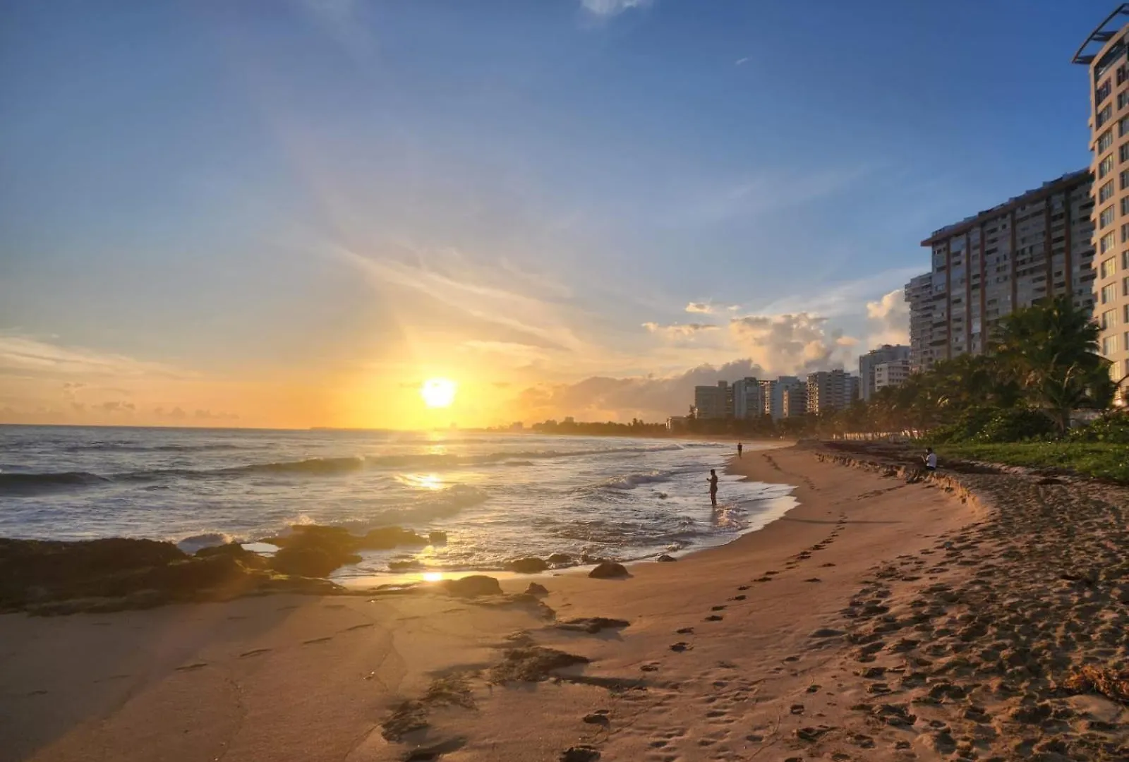 Gorgeous 1-Bedroom Beachside Suite سان خوان شقة